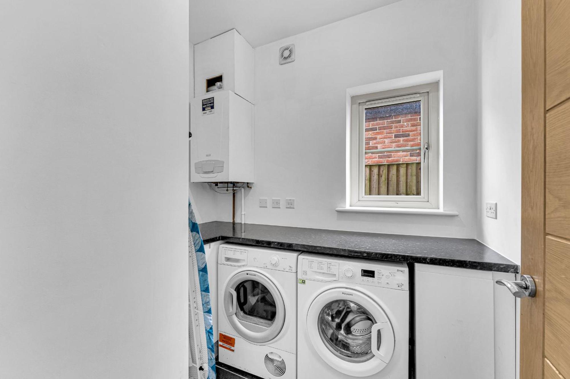 Brook Meadow House, 4 Bed House, Manchester Astley  المظهر الخارجي الصورة